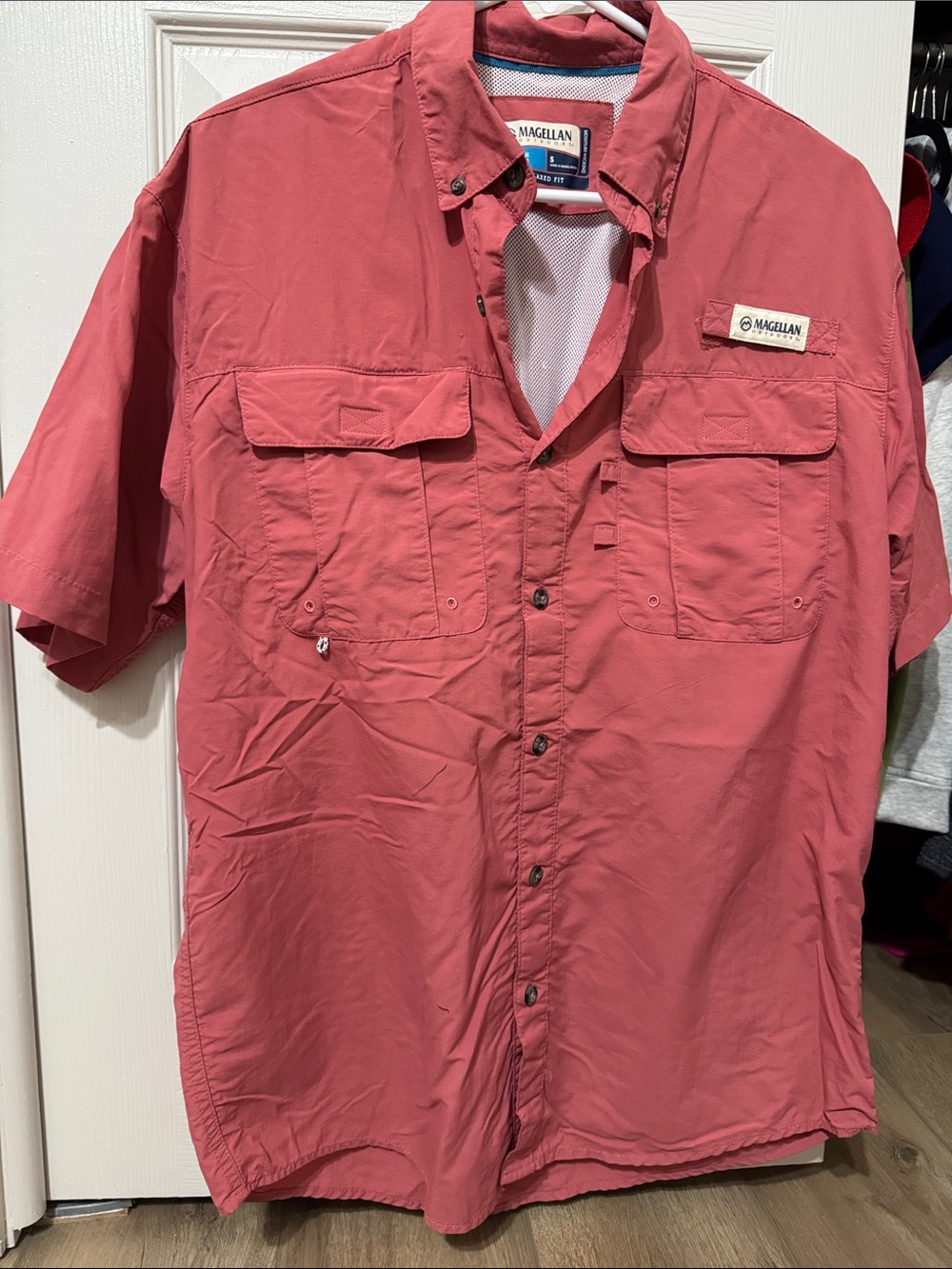 Magellan Outdoors Coral Short Sleeve Fish Gear Shirt with Blue Trim